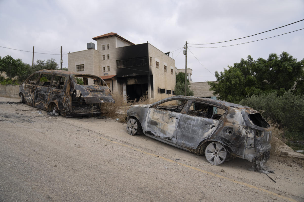 Un village de Cisjordanie se sent impuissant après l’attaque par balles et par le feu des colons israéliens